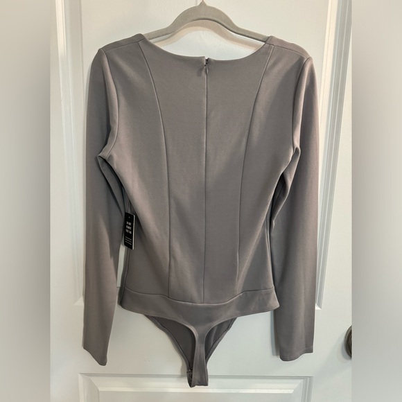 EXPRESS Long Sleeve Bodysuit - Picture 6 of 7